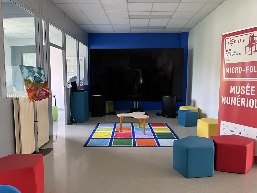 Élèves en session d'apprentissage collaboratif